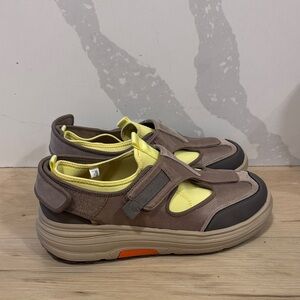 Suicoke mens Sneakers in Tan and Yellow TRED style